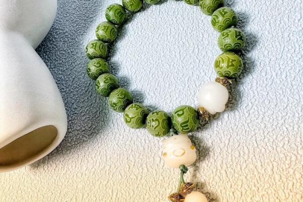 八字缺木女命佩戴什么饰品 八字缺木女性适合佩戴哪些饰品